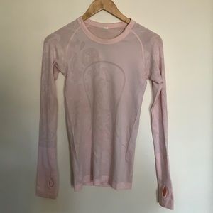 Lululemon | Blush pink tech long sleeve crew neck shirt